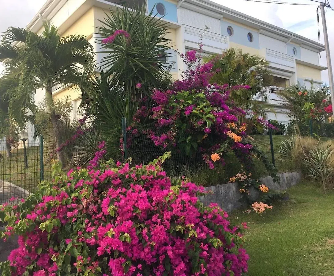 Les Hibiscus location